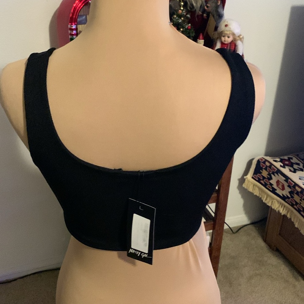 Crop Tops Size 2 - Picture 5 of 11